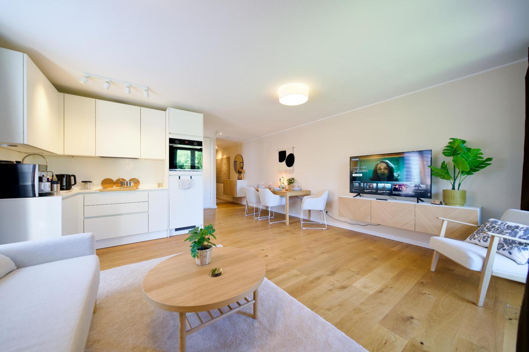 Edler Wohnraum Schwanenteich-Oase Mit Balkon, Kaffeevollautomat, Lift & Parkplatz Leilighet Zwickau Eksteriør bilde